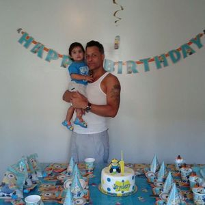 Meet your Posher, Carlos